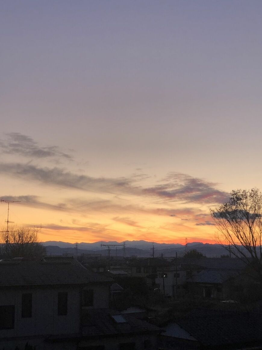 ロマチさんからSHIORIさんに送られてきた夕日の写真の1枚（写真提供：SHIORIさん）