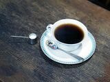 ケーキには中深珈琲を合わせるのがおすすめ（著者撮影）