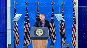 トランプ氏､ラシュモア山で歴代大統領の巨大な記念碑を背に建国250周年演説を実施…政治利用との批判も