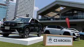 コンパクトSUVで7名乗車･3列シートという唯一無二の個性…シトロエン新型｢C3エアクロス ハイブリッド｣が放つ世界観