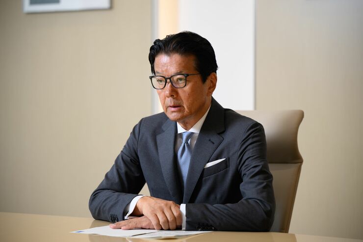 ミネベアミツミの貝沼由久会長CEOはインタビューに応じ、ヤゲオの問題点を指摘した（撮影：今祥雄）