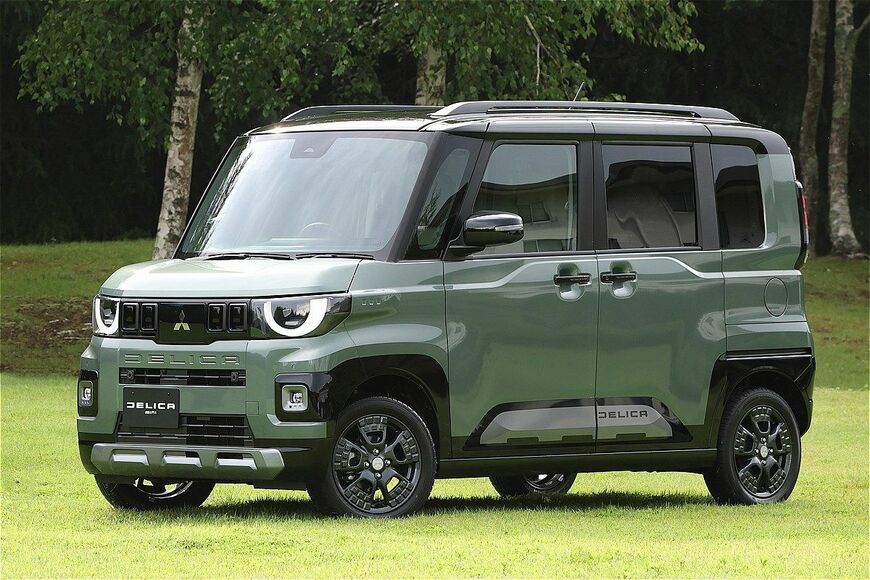 三菱から発売された軽スーパーハイトワゴンの新型「デリカミニ」（写真：三菱自動車）
