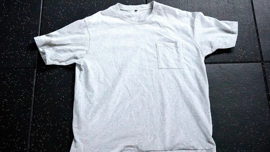 Tシャツ