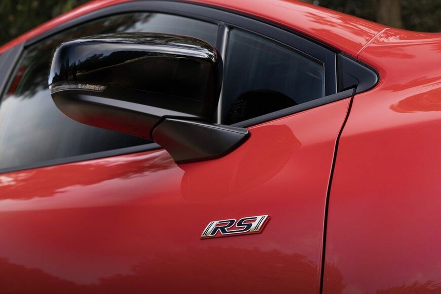 LAショーで発表された新型インプレッサ（写真：Subaru of America）