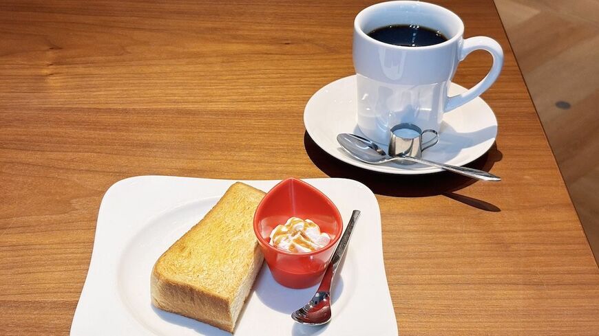 コーヒーとパン