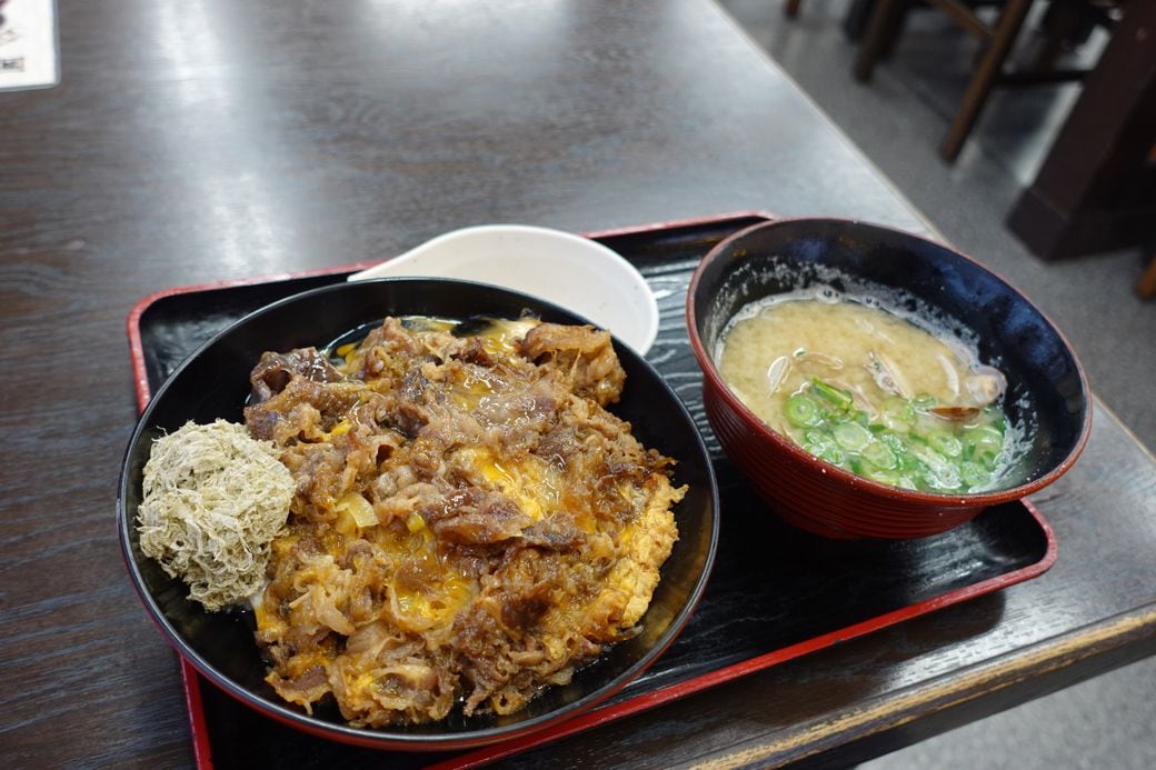 資さんうどん 牛とじ丼