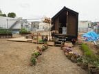 駒沢大学駅東口に期間限定で開設した農園