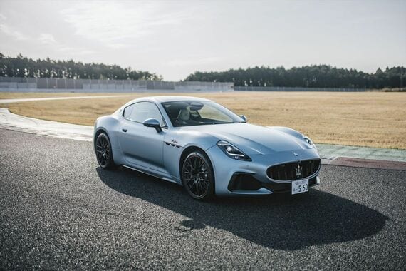 現行モデルは2022年の登場でグラントゥーリズモとしては2代目（写真：Maserati Japan）