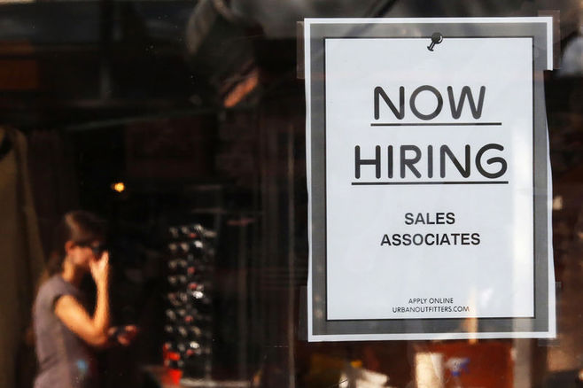 米雇用､12月は31.2万人増で市場予測上回る