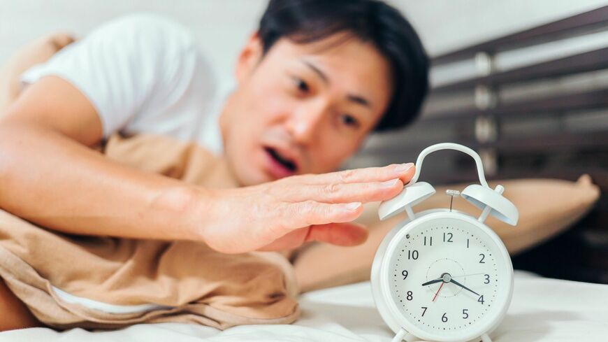 いつもの「朝の習慣」に潜む健康リスクの正体ついて解説します（写真：buritora／PIXTA）