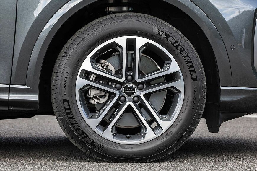 アウディの新型SUV「Q5」（写真：アウディジャパン）