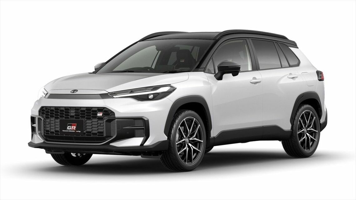 新たに追加された「カローラ クロス GR SPORT」（写真：トヨタ自動車）