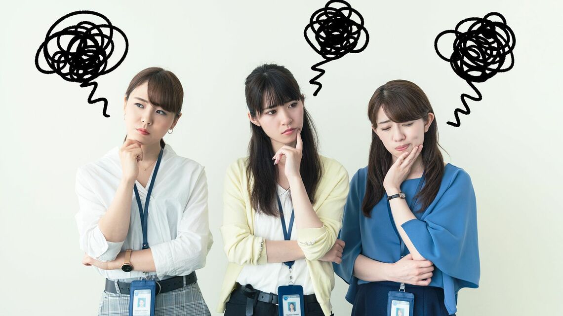 困った顔の部下たち