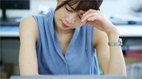 ｢女性寮で彼氏と同棲｣違反を指摘したら､出社拒否…"退職代行"で辞めていった20代社員を《｢甘え｣と言い切れない事情》