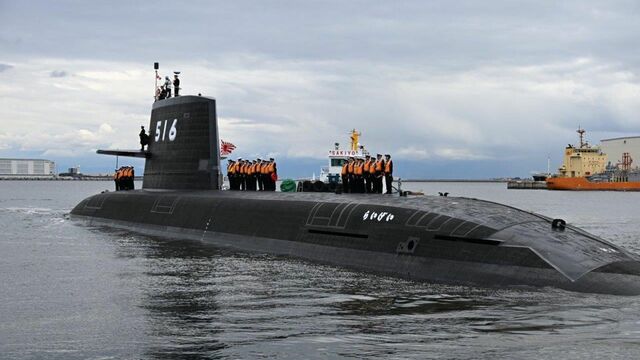 中国軍J15戦闘機､沖縄本島南東の公海の上空で自衛隊F15戦闘機に2度