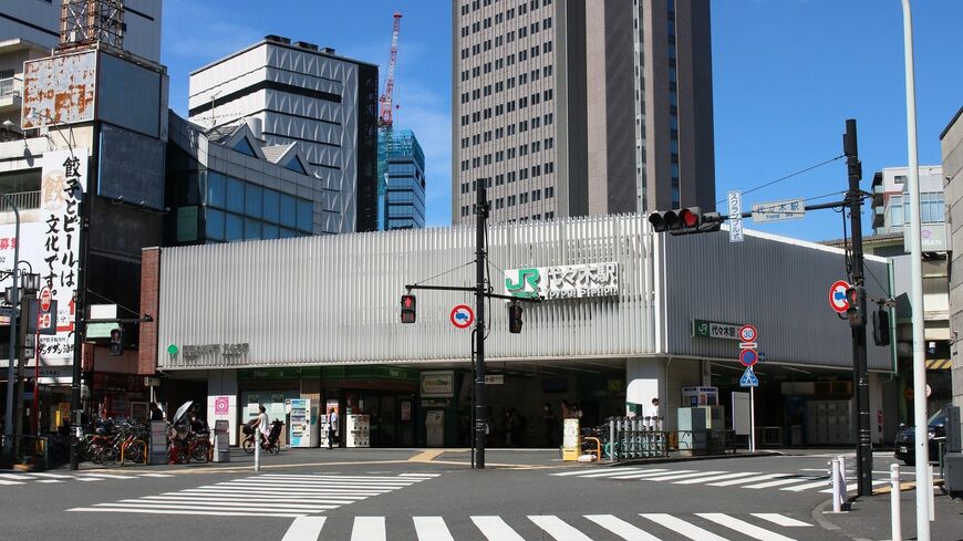 代々木駅西口駅舎