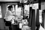 特急の機関士（運転士）　（撮影：南正時）