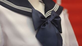 中高生「制服代」増、授業料無償でも重い家計負担