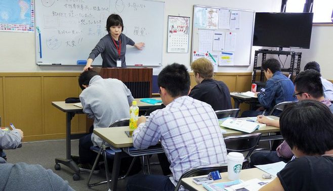 主婦に密かな人気､｢日本語教師｣は稼げるか