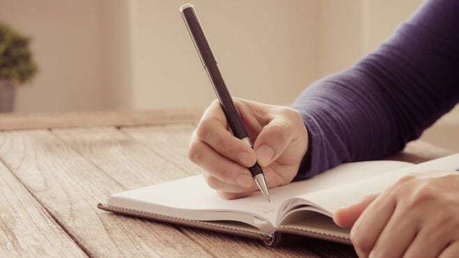 東大生｢あえて紙の日記｣をつける "超深い理由"