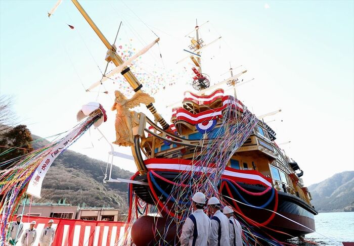 2月に行われた「クイーン芦ノ湖」の進水式
