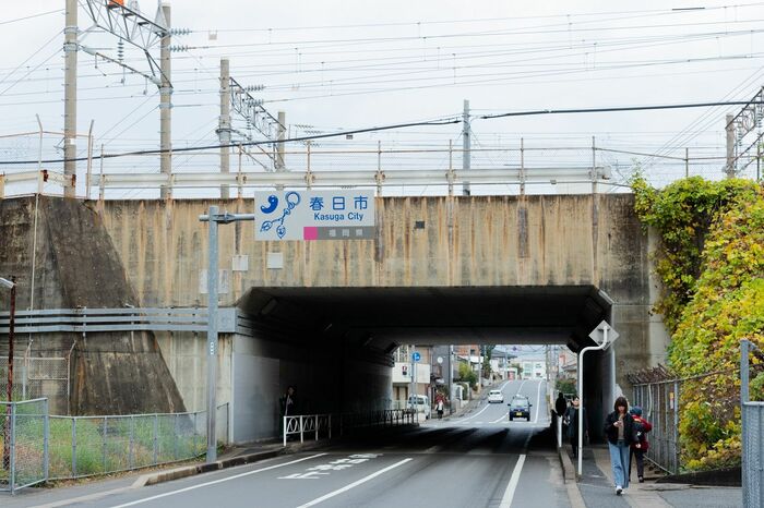 博多南駅付近には春日市と那珂川市の境界がある。