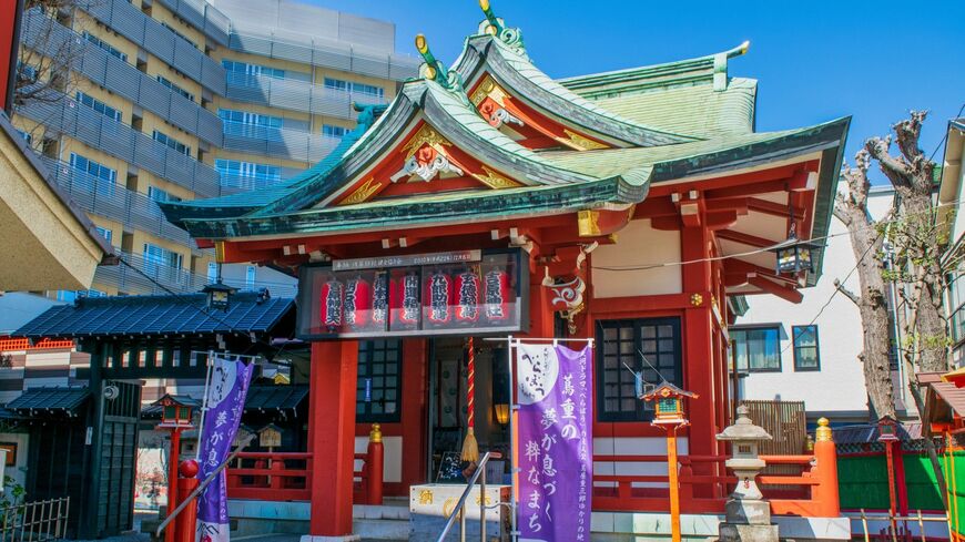 東京都台東区千束仲之町通り吉原神社（九郎助稲荷神社）