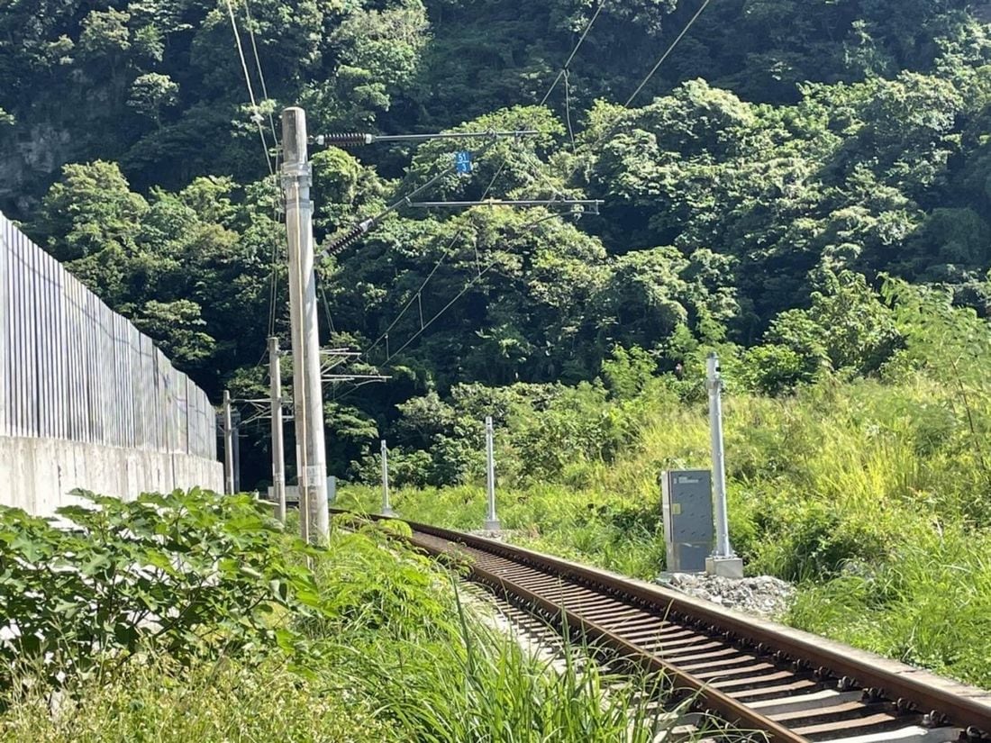 落石検知システム タロコ号事故跡地