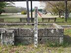 東武鉄道大谷線の跡地に残る「社有地」の柱