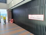 ヘリコプターの待機場所（筆者撮影）