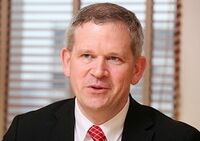 解雇に関する法律を厳しくすれば、失業者の職探しは厳しくなる--独有力コンサルティング会社幹部に聞く「ユーロ危機」