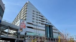 ｢バブル崩壊､阪神淡路大震災でダメージ｣｢分譲で新陳代謝も進まず｣…シャッターだらけ｢兵庫の廃墟モール｣衰退の理由