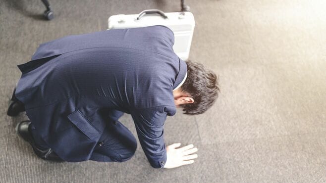 悪質クレーマーの土下座要求に屈しない方法