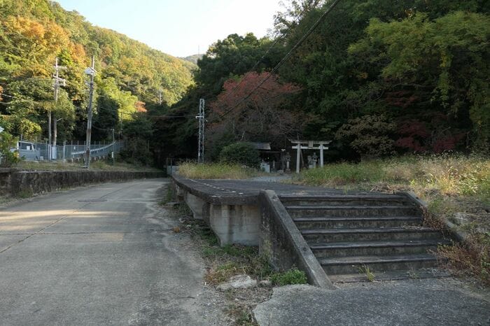 旧孔舎衛坂駅の跡