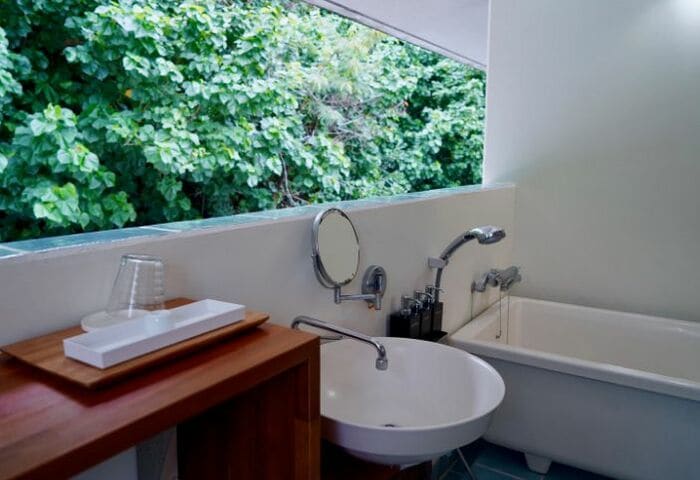 レイアウトがユニークな父島｢くつろぎの宿てつ家｣の