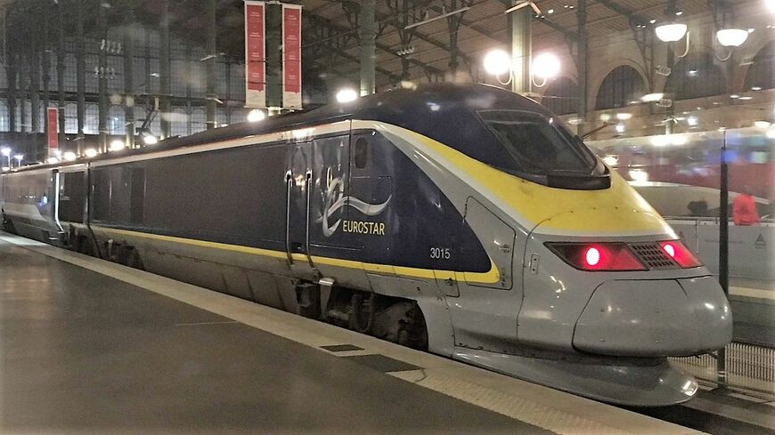 イギリスと欧州大陸を結ぶ高速列車「ユーロスター」（筆者撮影）