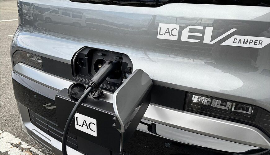 LACホールディングスのBEVキャンピングカー「LAC EVキャンパーP」（写真：LACホールディングス）
