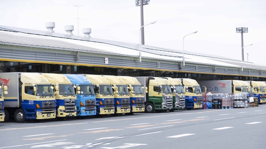 トラックドライバーがどんな1日を過ごしているのかはあまり知られていない（写真：輸送経済新聞社提供）