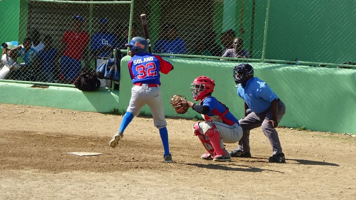 æ—¥æœ¬é‡Žçƒã®å¯¾æ¥µã«ã‚ã‚‹ ãƒ‰ãƒŸãƒ‹ã‚«é‡Žçƒ ã®æ­£ä½