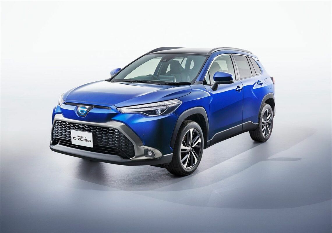 「カローラクロス」は2021年の登場（写真の車）。今年、大幅改良を実施している（写真：トヨタ自動車）