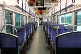 京阪3000系の車内