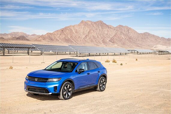 2025年モデルは航続距離と動力性能を向上しながら価格は据え置き。EVタックスクレジットで最大7500ドルの税額控除を受けた場合、最安グレードのスタートプライスは3万9900ドルとなっている