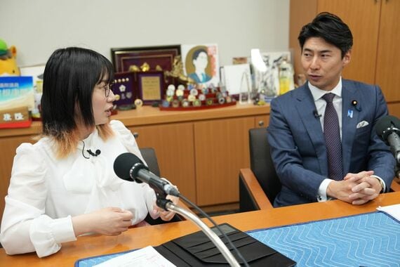 たかまつななと中曽根氏