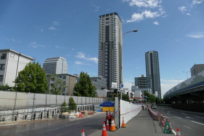 北側から見た千里中央駅方面。タワーマンションが