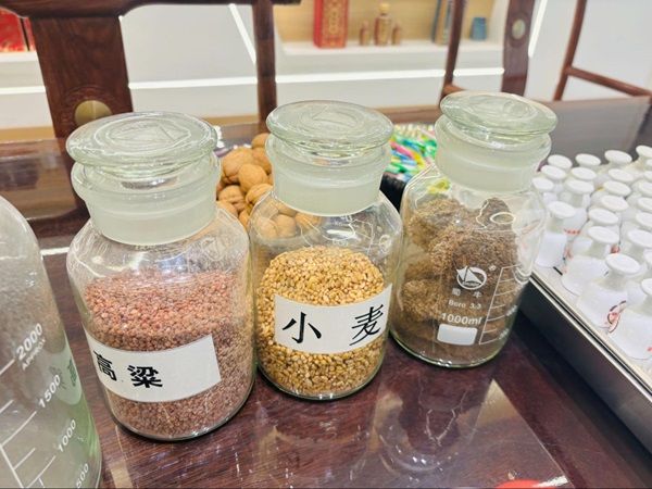 白酒 ガチ中華 阿生
