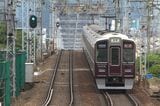 京都線の特急として快走する9300系（撮影：南正時）