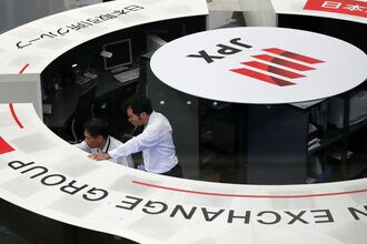 日経平均株価は169円安も実質では横ばい