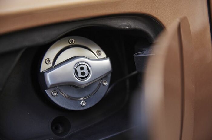 ベントレー ベンテイガ｜Bentley Bentayga