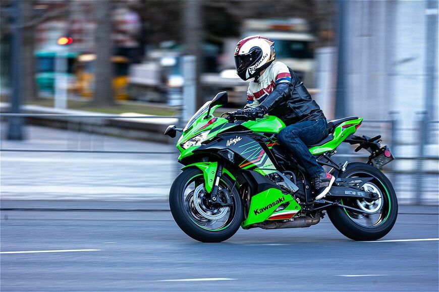 カワサキモータースジャパンのスーパースポーツモデル「Ninja ZX-4RR KRT EDTION」（写真：三木宏章）