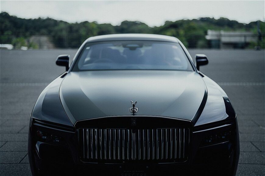 ロールス・ロイス「ブラック・バッジ・スペクター」（写真：ロールス・ロイス・モーター・カーズ）